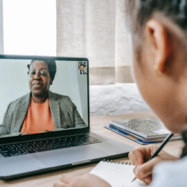 Cursos de 10 Horas Gratuito: 7 Sites para Você se Inscrever e Turbinar o Currículo