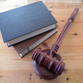 Quais são os crimes contra a administração pública?